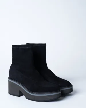 albana -black