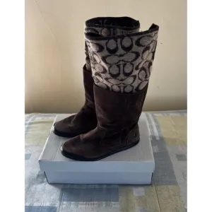 Coach Tatum Brown Genuine Suede Signature Wool Logo Cuff Women Boots Sz 6M