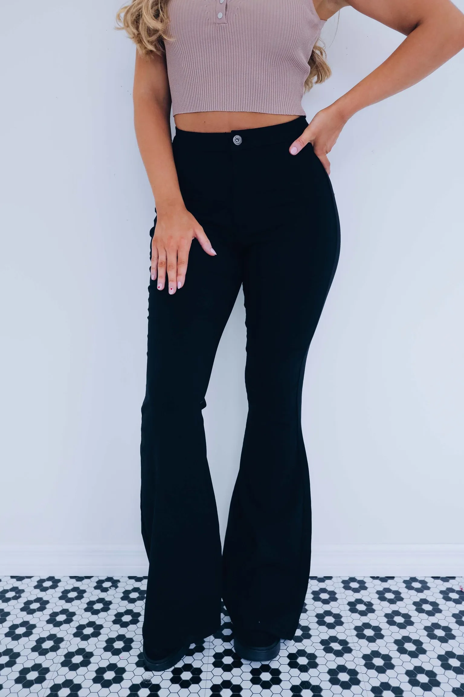 Flamingo Flare Jeans - Black