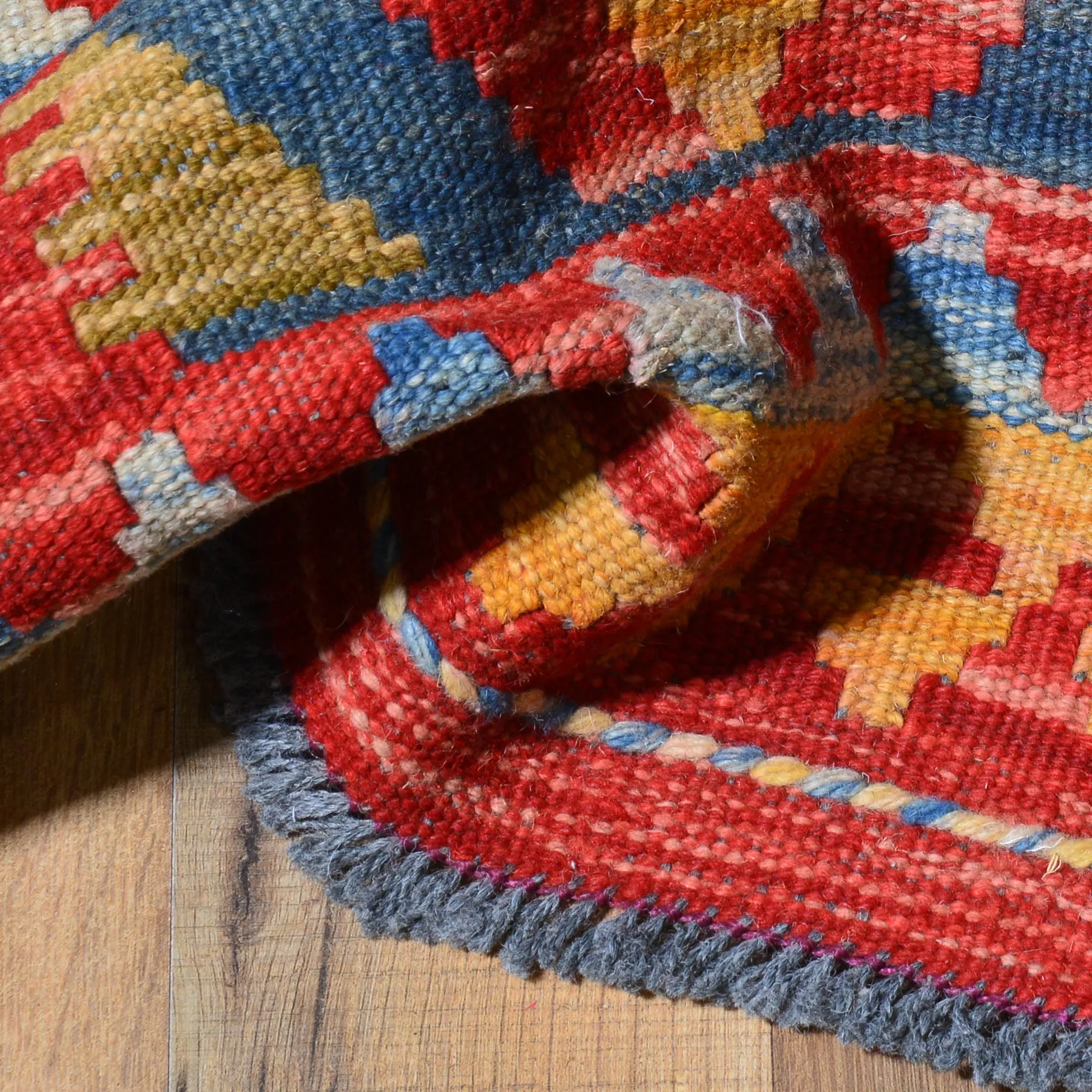 Hand-Woven Reversible Momana Tribal Kilim Handmade Wool Rug (Size 1.6 X 1.9) Cwral-7884