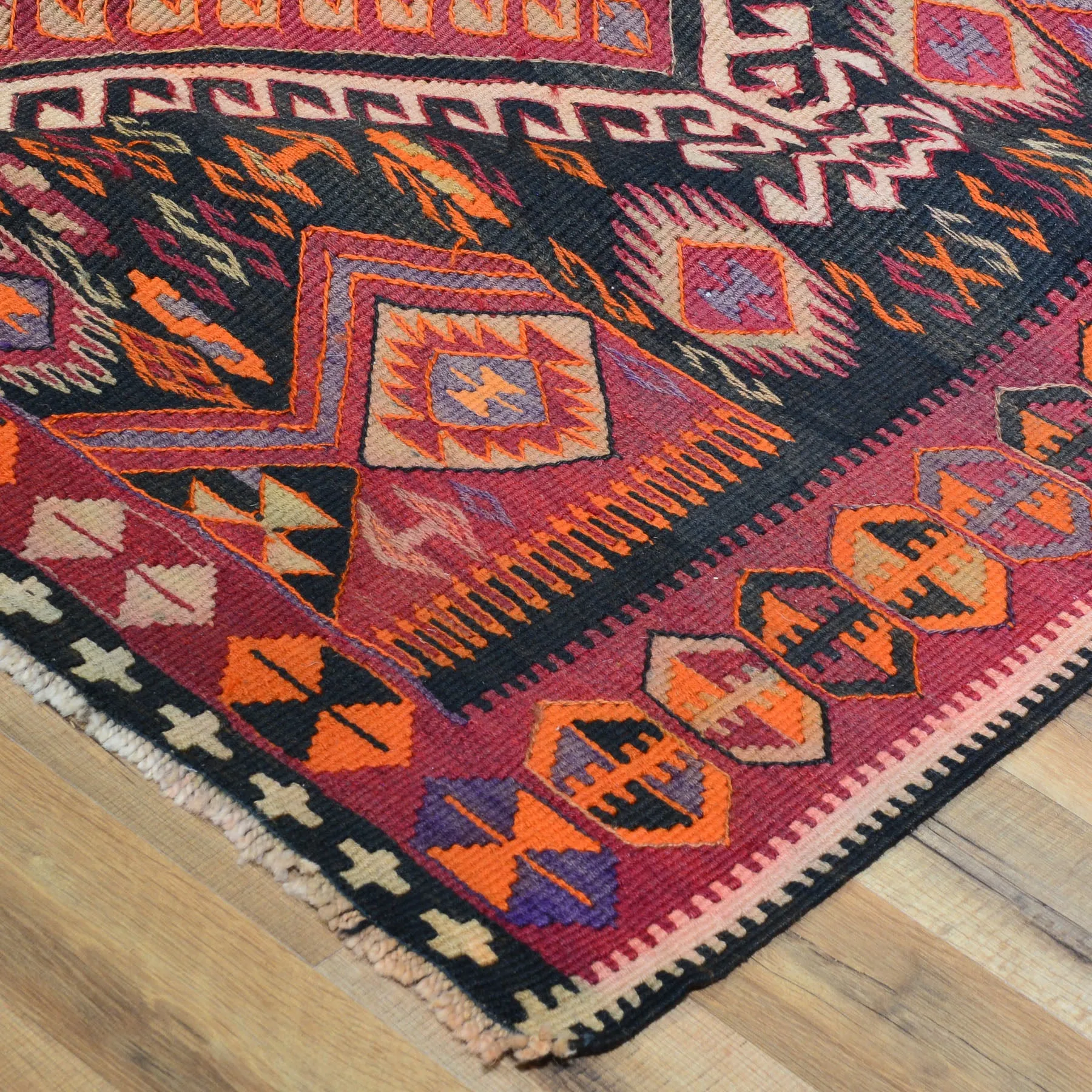 Hand-Woven Vintage Turkish Kilim Handmade Wool Rug (Size 6.1 X 15.4) Cwral-7581