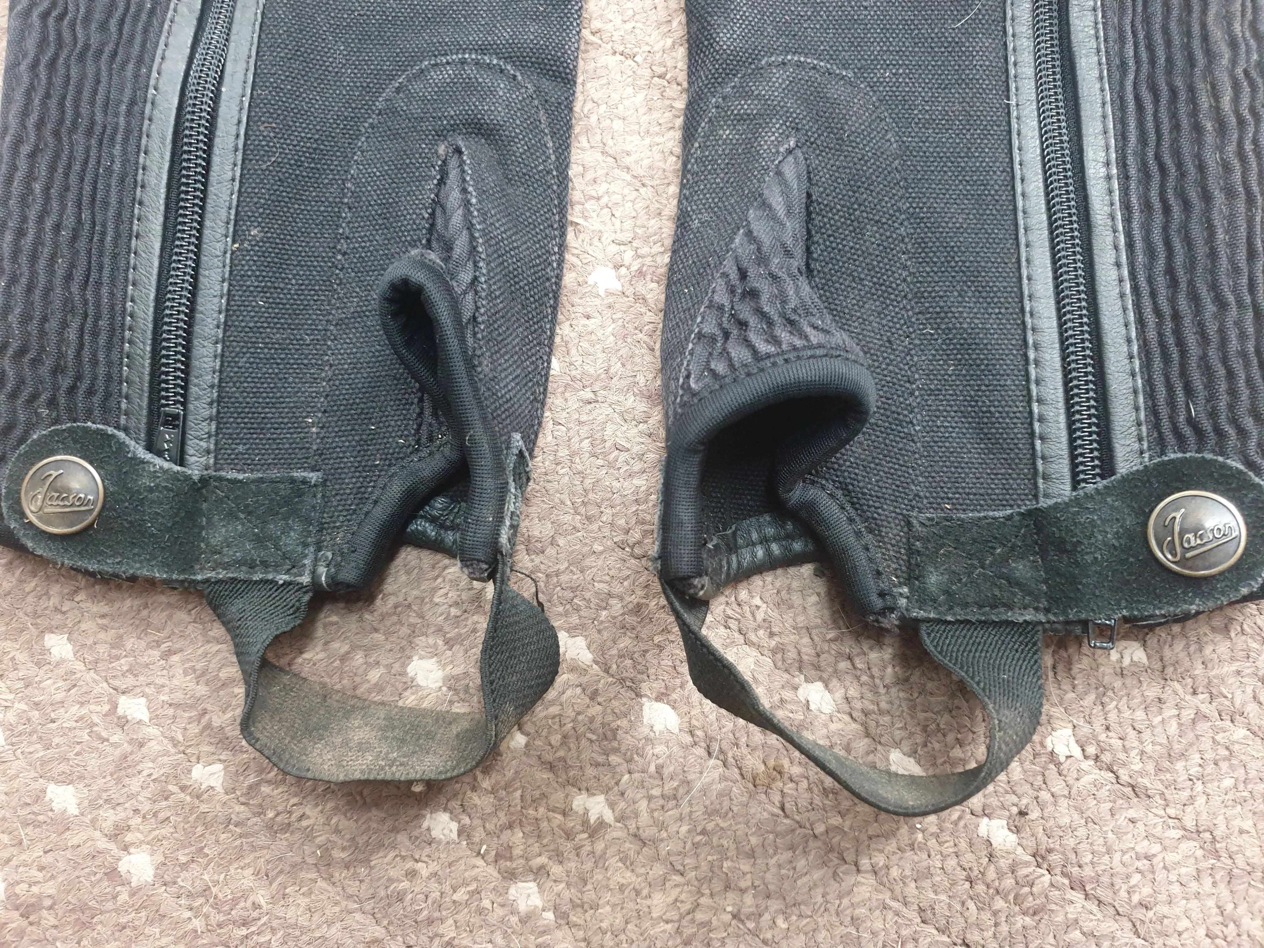 Jacson legging childrens chaps size L black 🟢