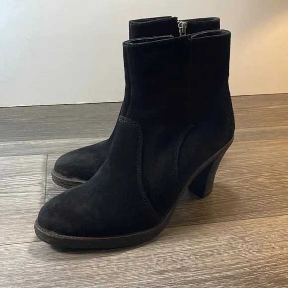 Johnston &amp; Murphy woman’s leather suede boots size 8 (a223)