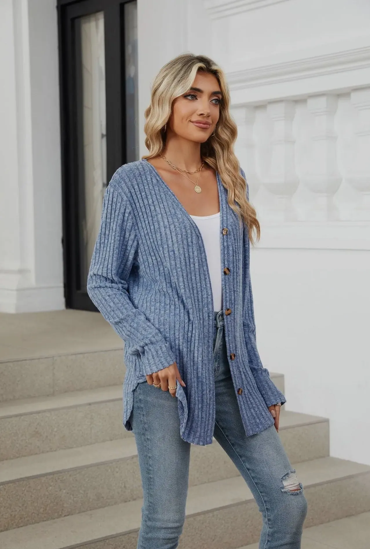 Knitted Long Sleeve Buttoned Down Cardigan
