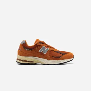 New Balance 2002R M2002RCB