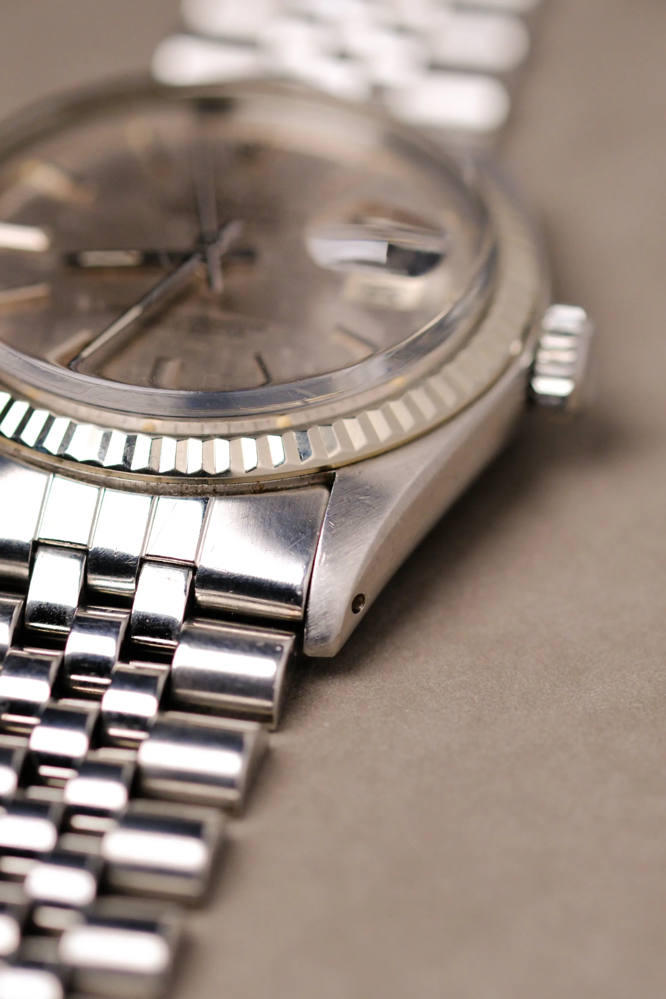 Rolex Datejust 1601 Aged Linen dial w/ Light Cream Patina - 1976