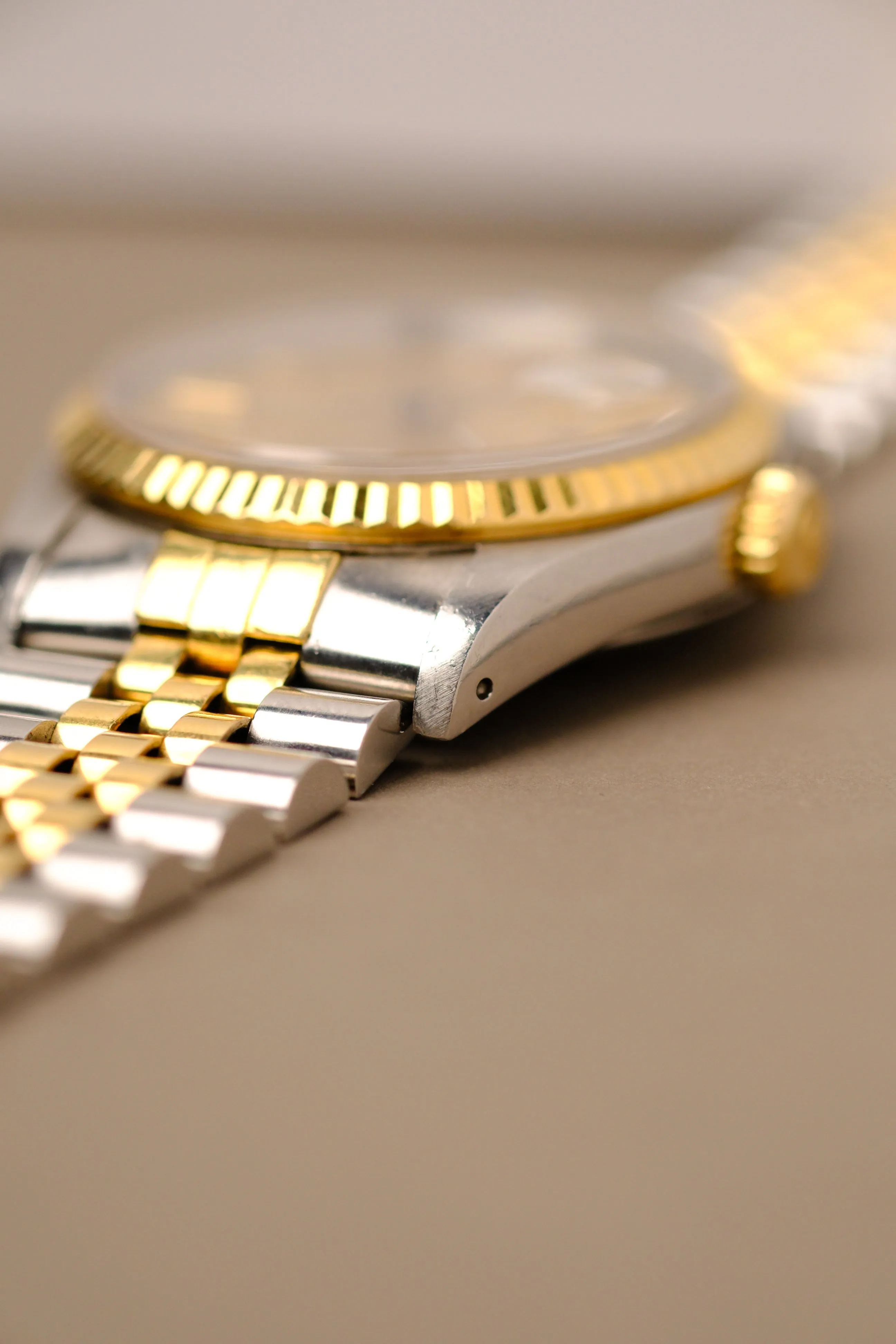 Rolex Datejust 16233 Champagne Dial - 1993