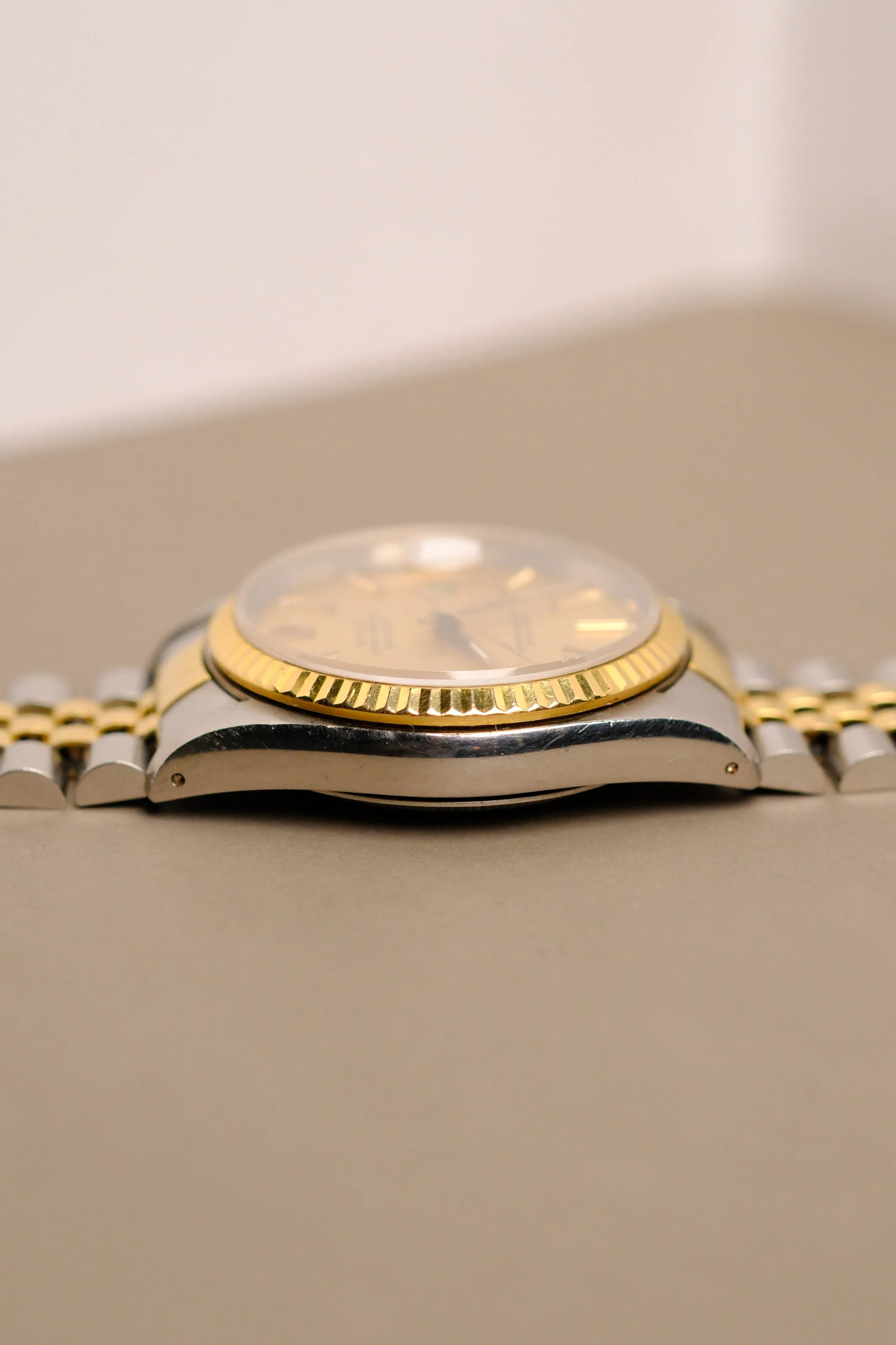 Rolex Datejust 16233 Champagne Dial - 1993