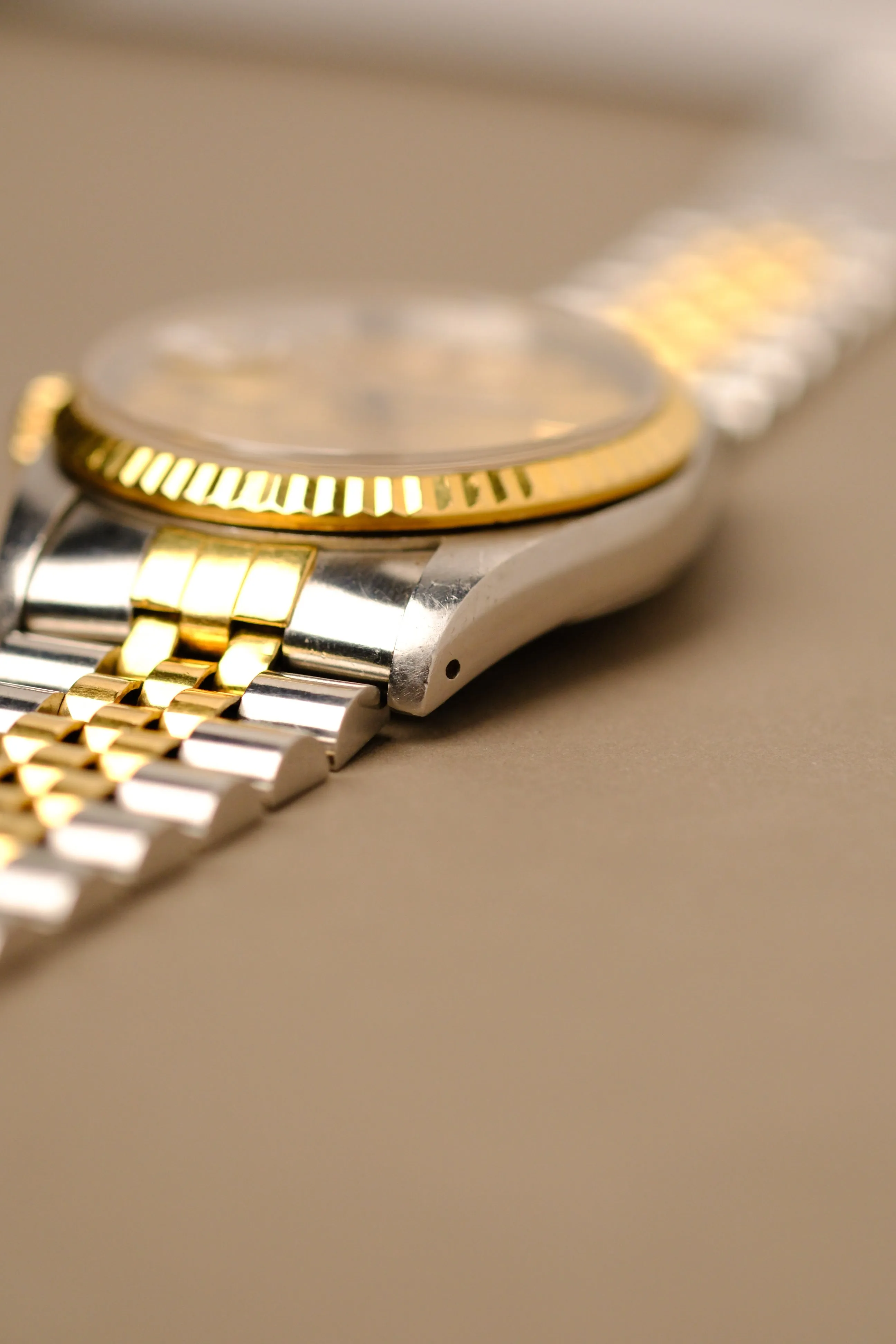 Rolex Datejust 16233 Champagne Dial - 1993
