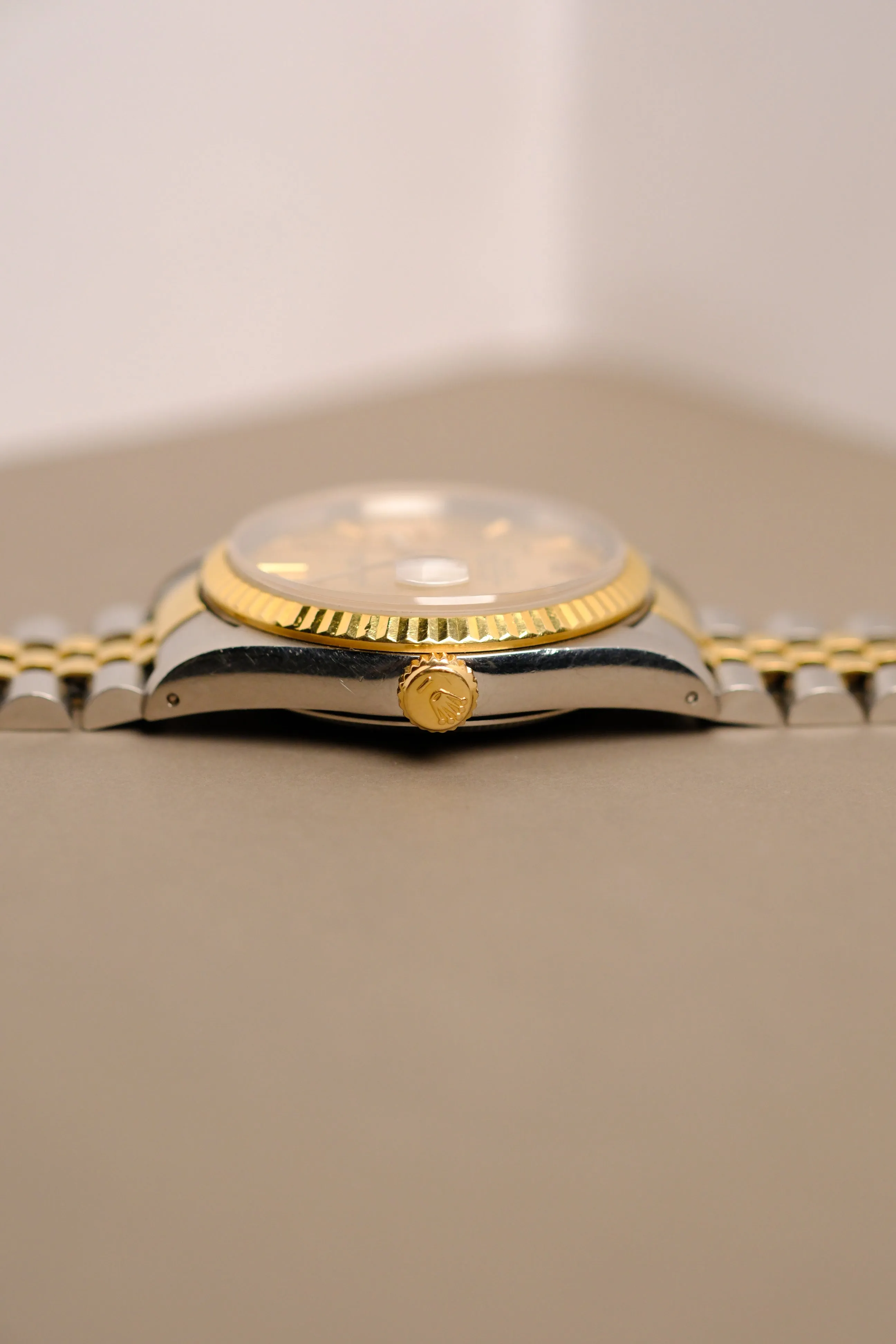 Rolex Datejust 16233 Champagne Dial - 1993