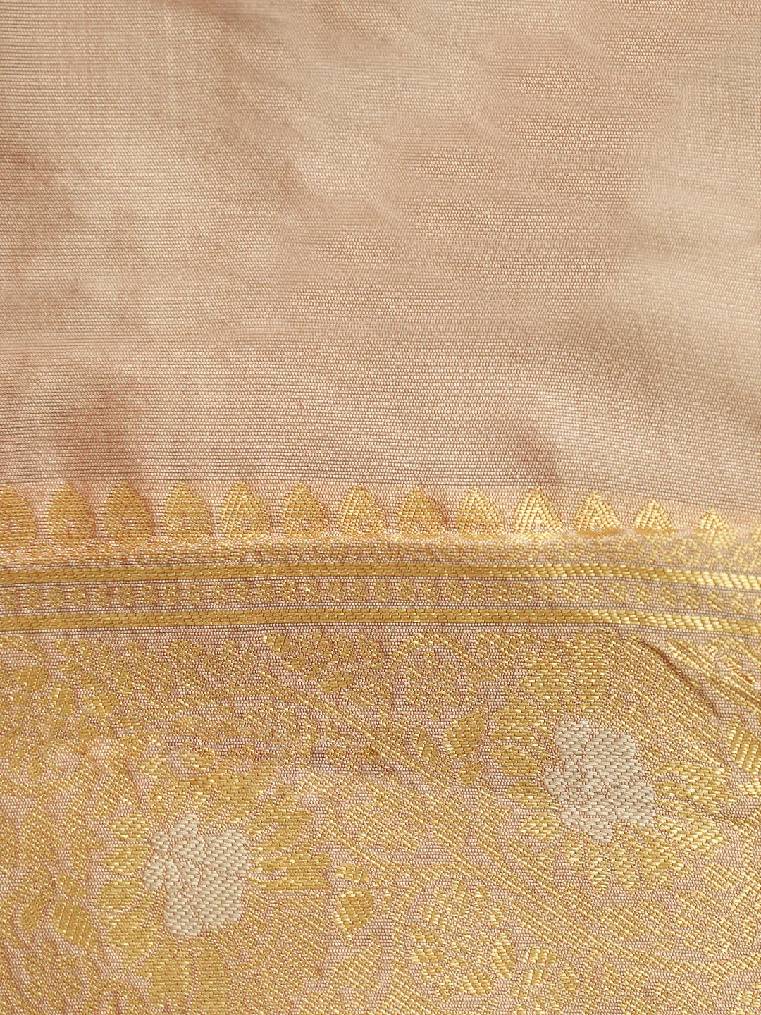 Zari Woven Banarasi Cream Saree